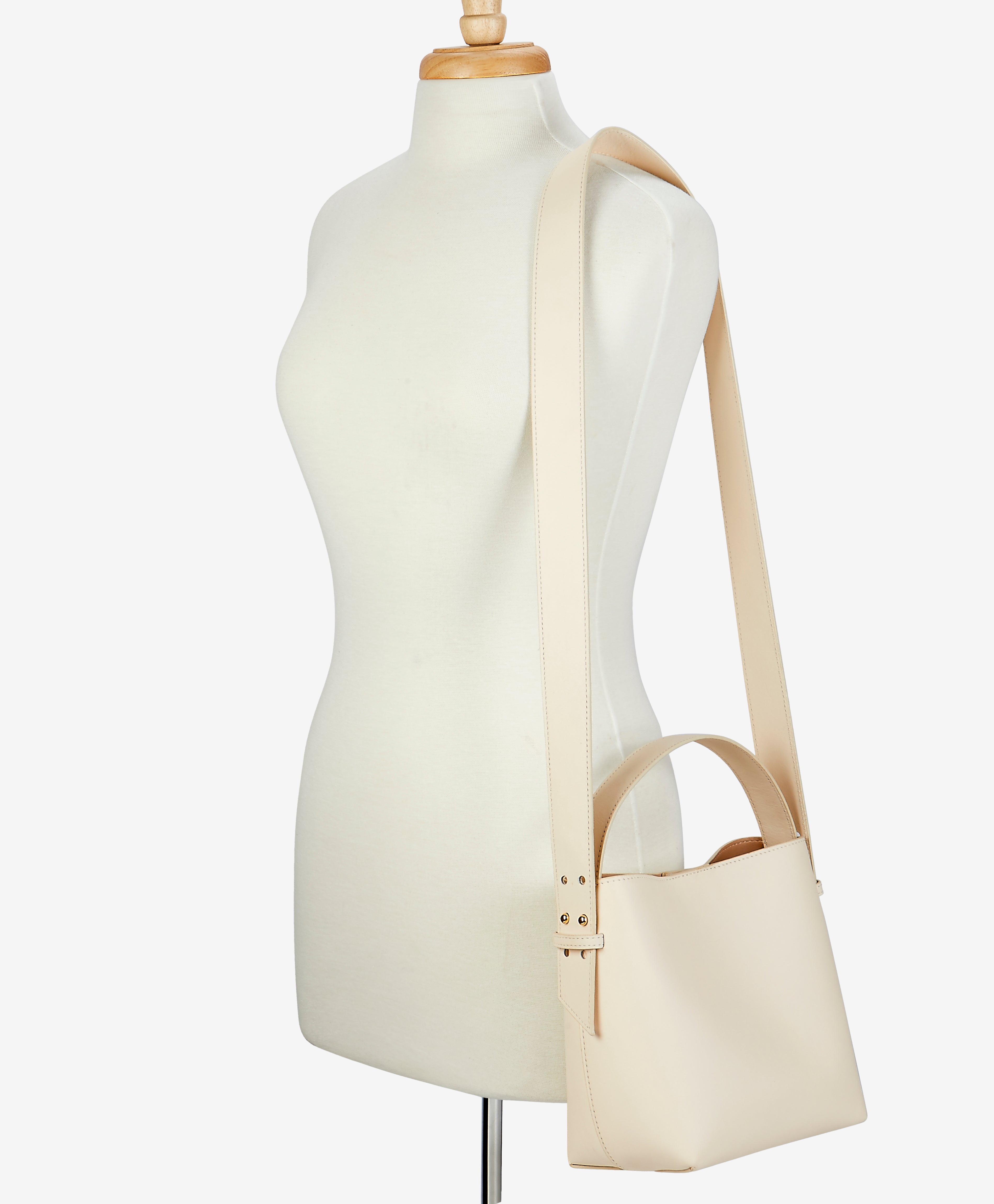 Selena Bucket Bag