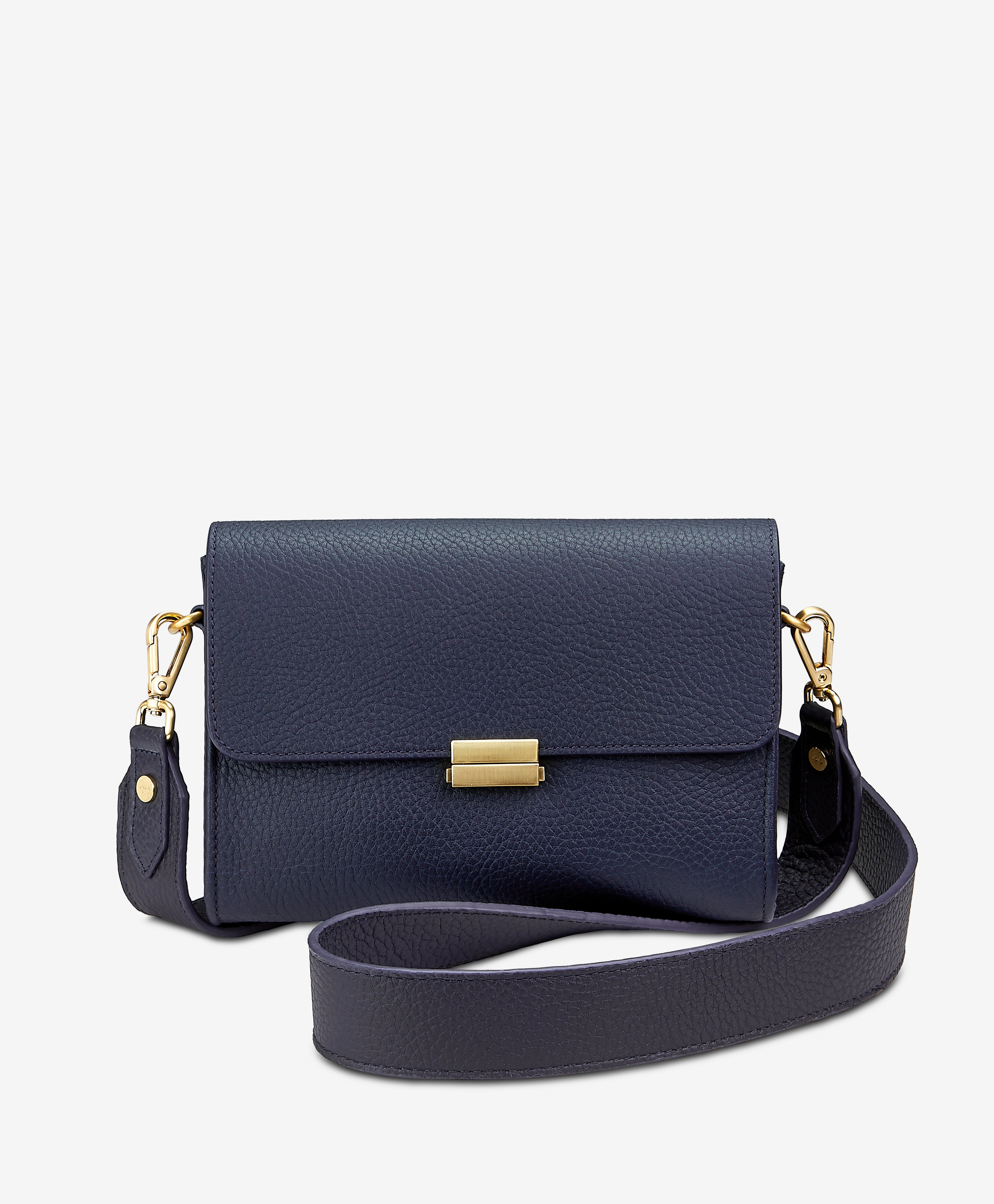 Crossbody with wide outlet strap